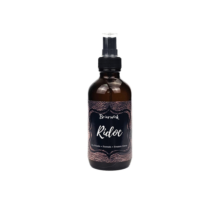 Ridoc Gamlyn 4oz Linen Spray with brown leather design on a white background