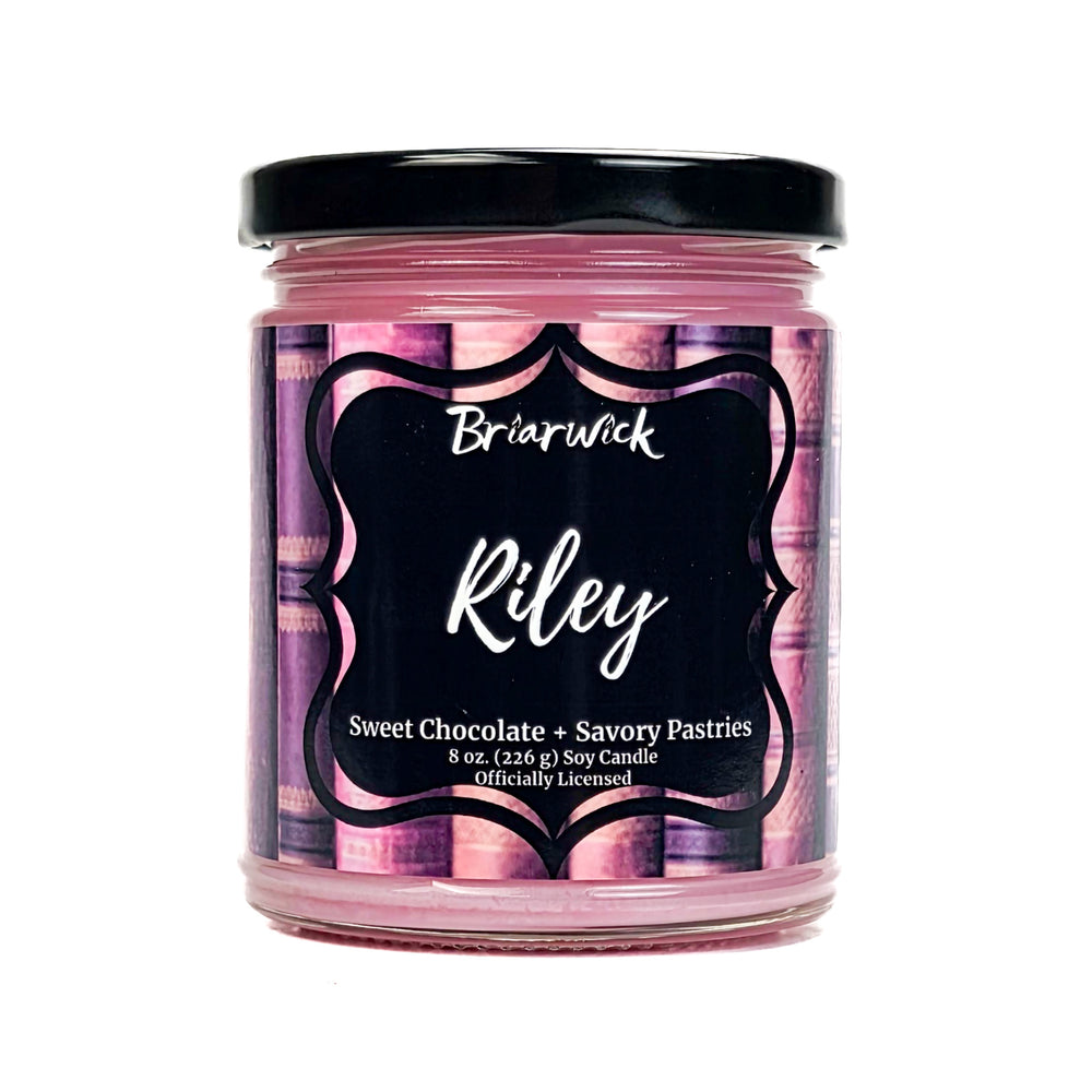 Candle jar with 'Briarwick Riley' label on a white background