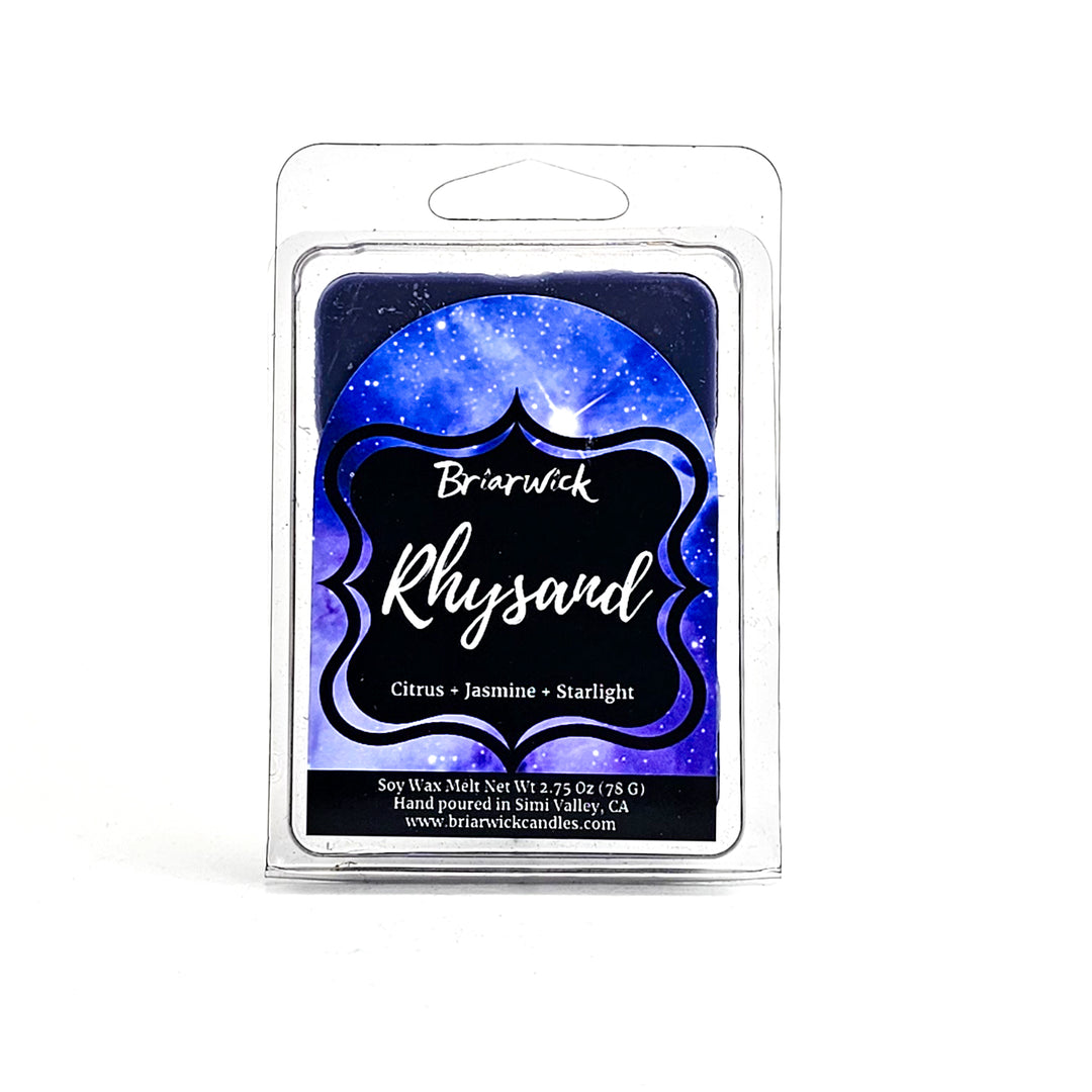 Rhysand 2oz purple Wax Melt with purple galaxy design on a white background